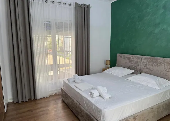 Apartment Jona Center Confort Free Parking Tirana